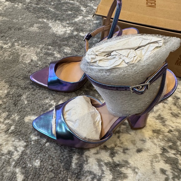 NEW Steve Madden Beki Iridescent Women's Heels - Picture 2 of 6